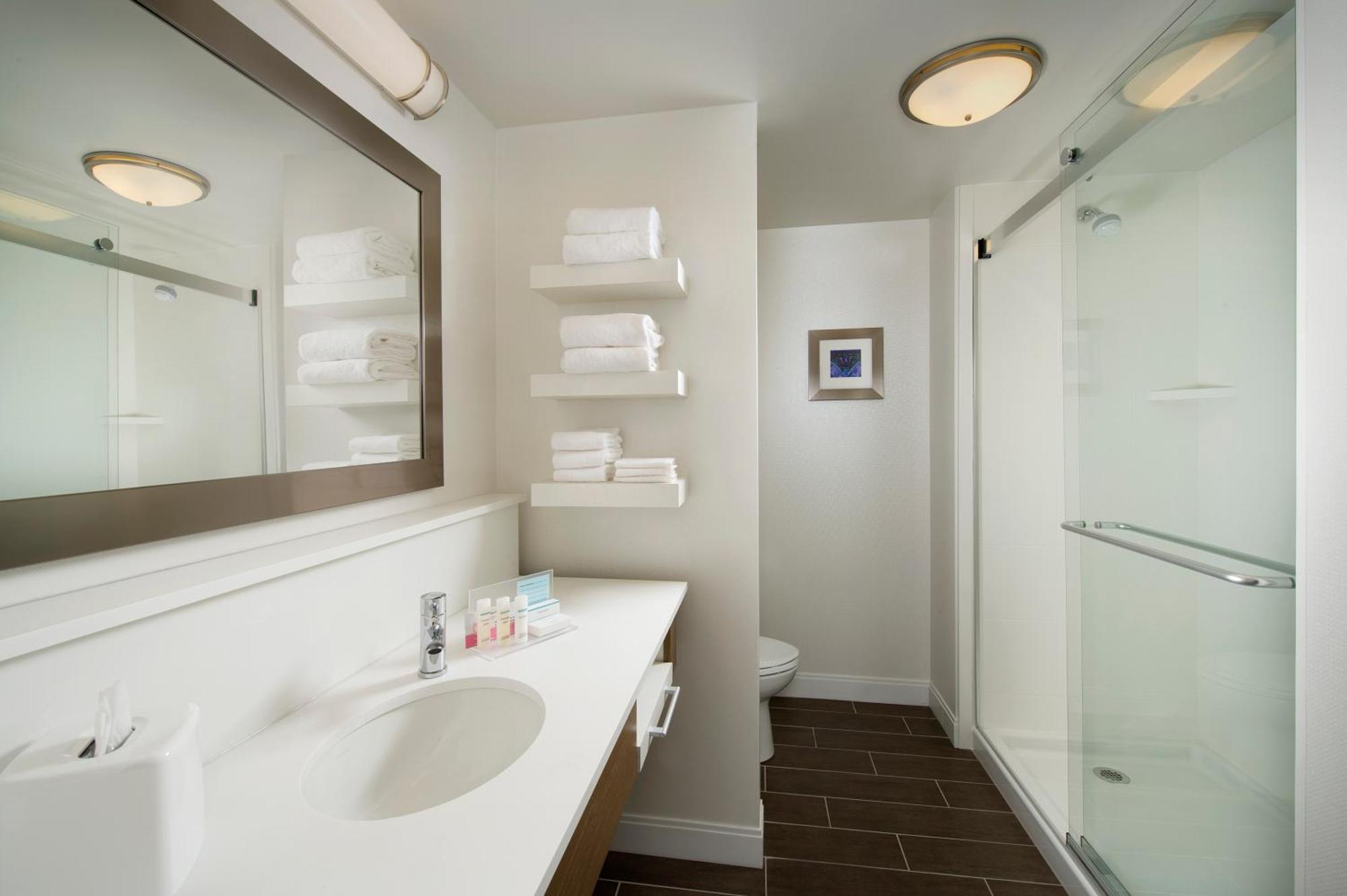 Hampton & Syracuse/carrier Circle Hotel 3*