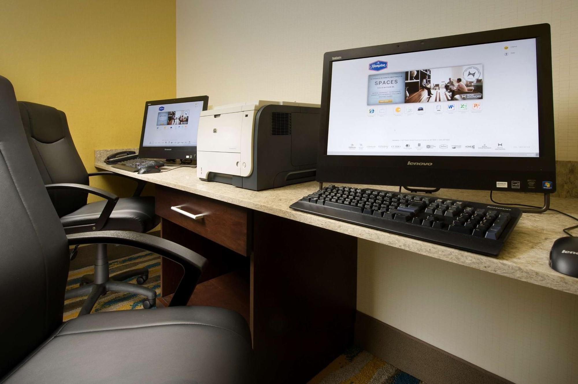 Hampton & Syracuse/carrier Circle Hotel 3*
